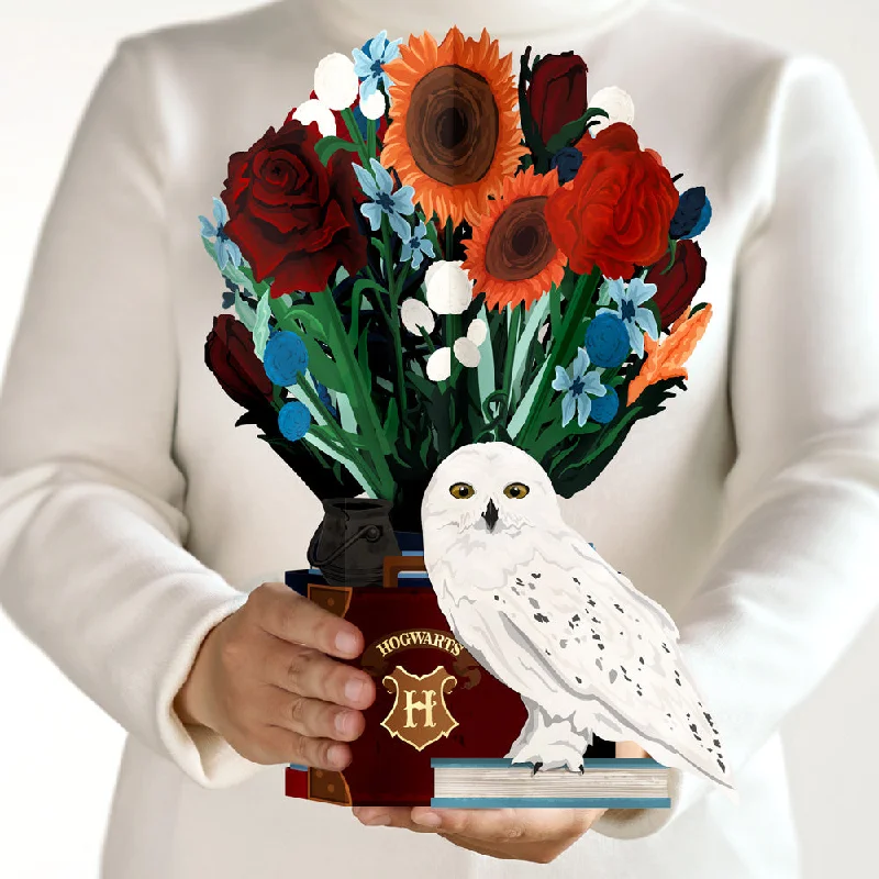 Harry Potter™ Hedwig™ Flower Buds Bouquet